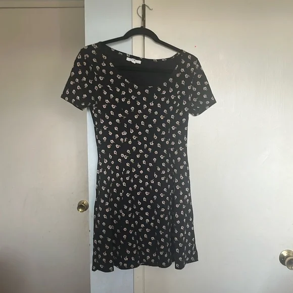 vans skater dress Vans Green/Gray Floral Skater Dress, size XS